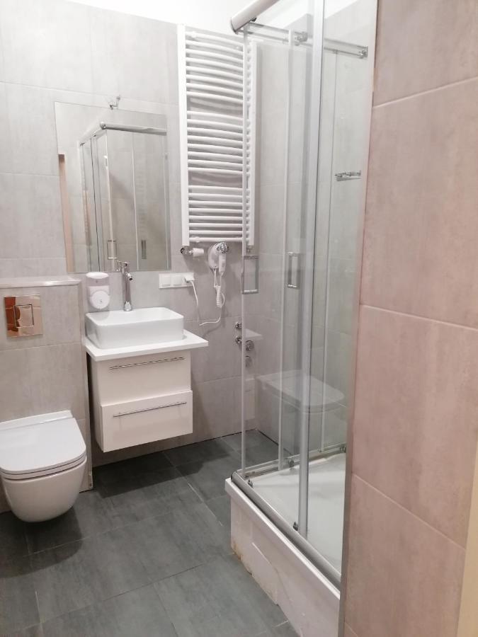 Hostel Tulip - Pokoj Jednoosobowy Nr 3 Ze Wspolna Lazienka I Kuchnia Szczecin Exterior photo